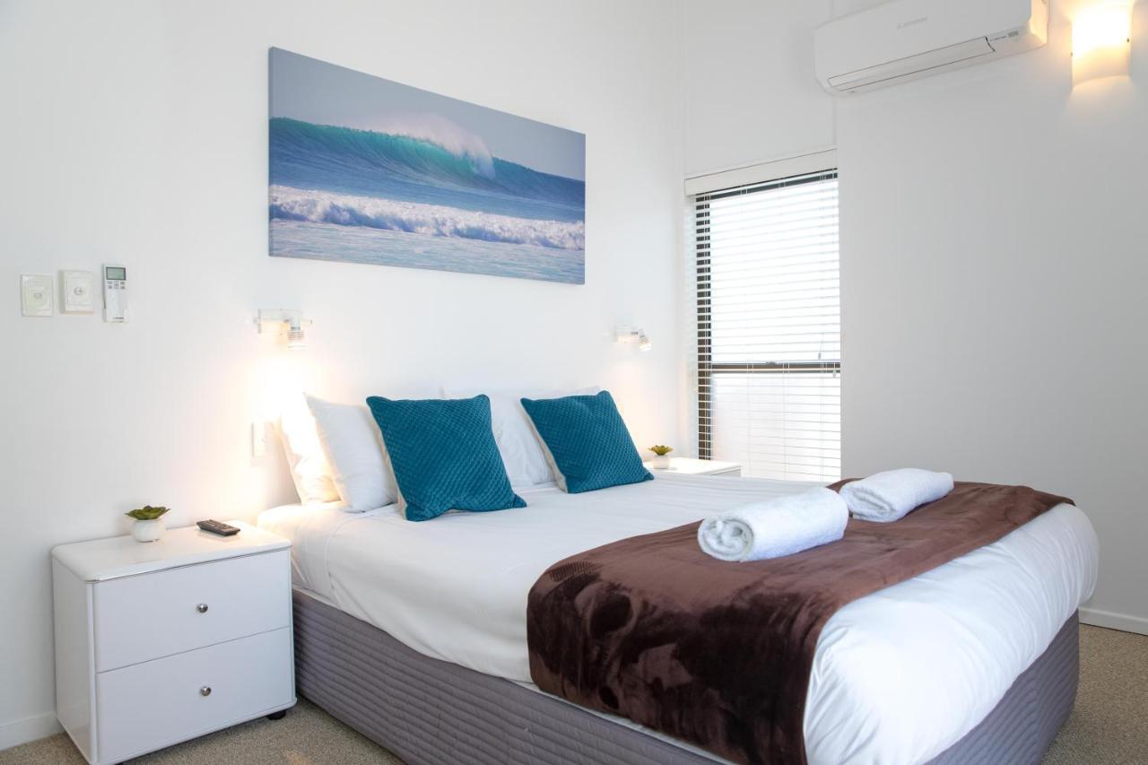 Glen Eden Beach Resort เพเรเจียนบีช ภายนอก รูปภาพ
